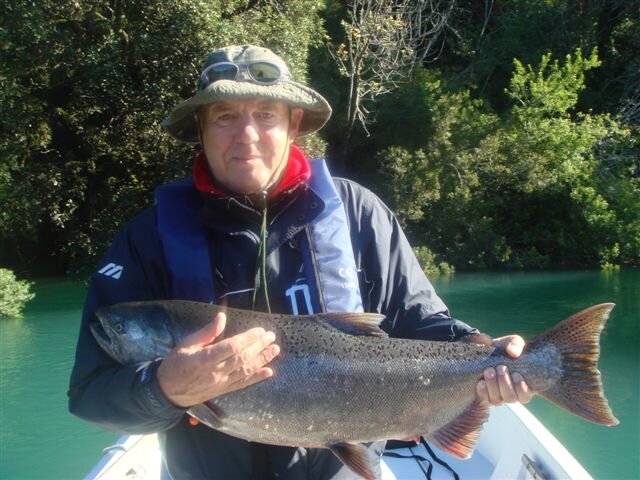 Sesión de pesca en Yelcho